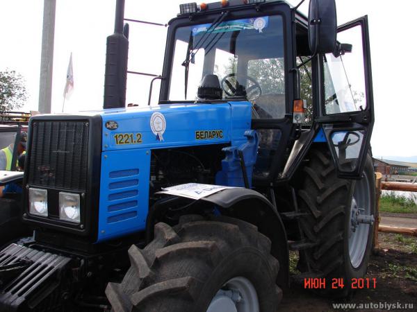 traktor-25-06-110000057.jpg