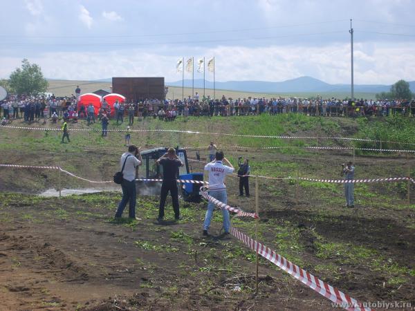 traktor-25-06-110000092.jpg