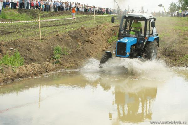 traktor-25-06-110000099.jpg