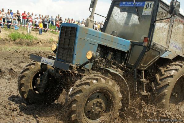 traktor-25-06-110000121.jpg